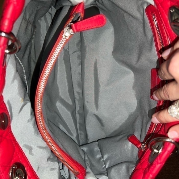 Large red lady Dior. Gorgeous and in excellent condition. - Picture 3 of 8